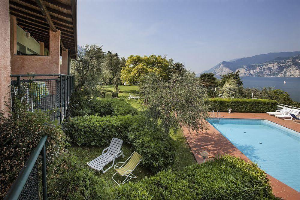 Residence Parco Lago Di Garda Malcesine Exterior photo