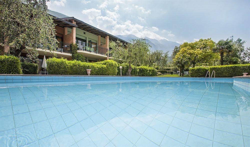 Residence Parco Lago Di Garda Malcesine Exterior photo