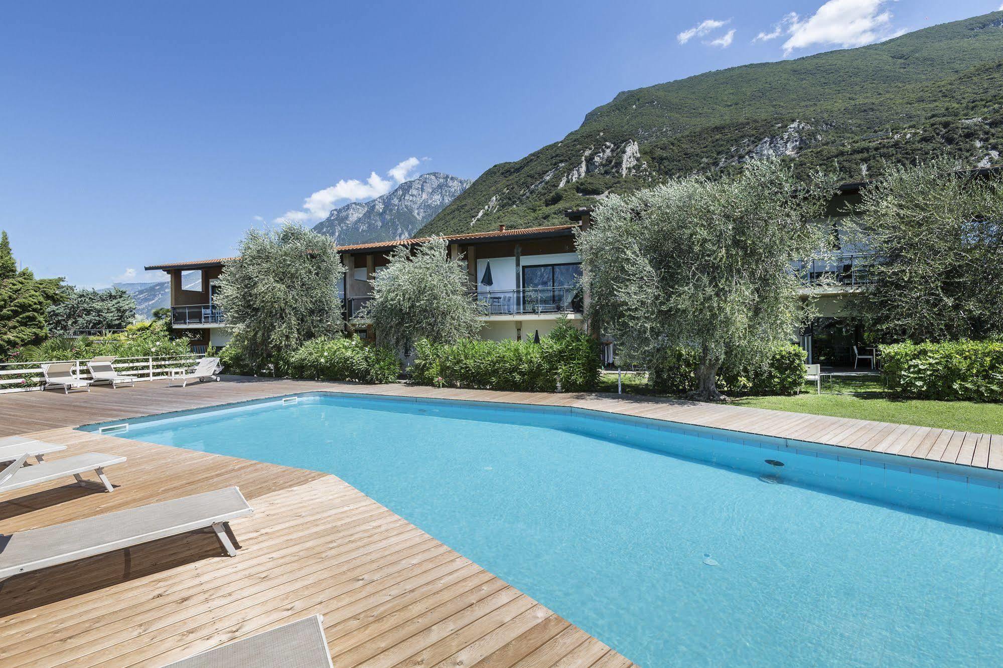Residence Parco Lago Di Garda Malcesine Exterior photo