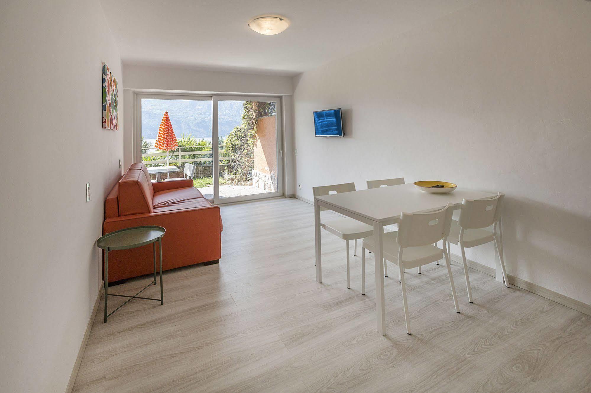 Residence Parco Lago Di Garda Malcesine Exterior photo