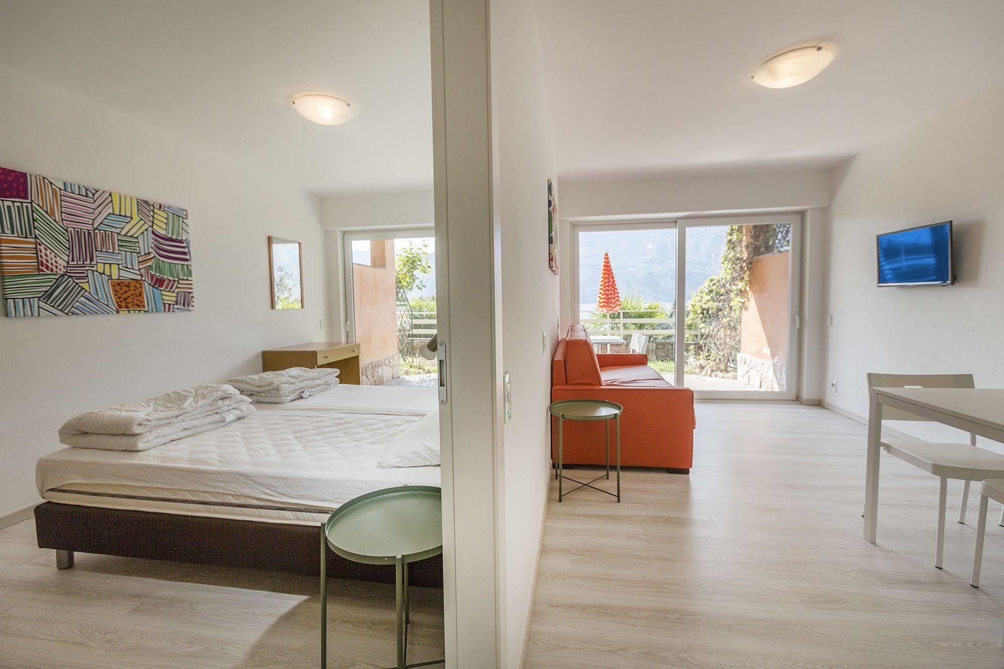 Residence Parco Lago Di Garda Malcesine Exterior photo